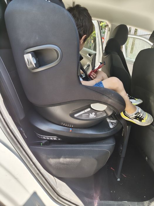 Scaun auto pentru copii Joie i-Spin 360°