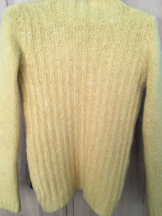 Топла мохерна жилетка - модел тип фрак - промоция