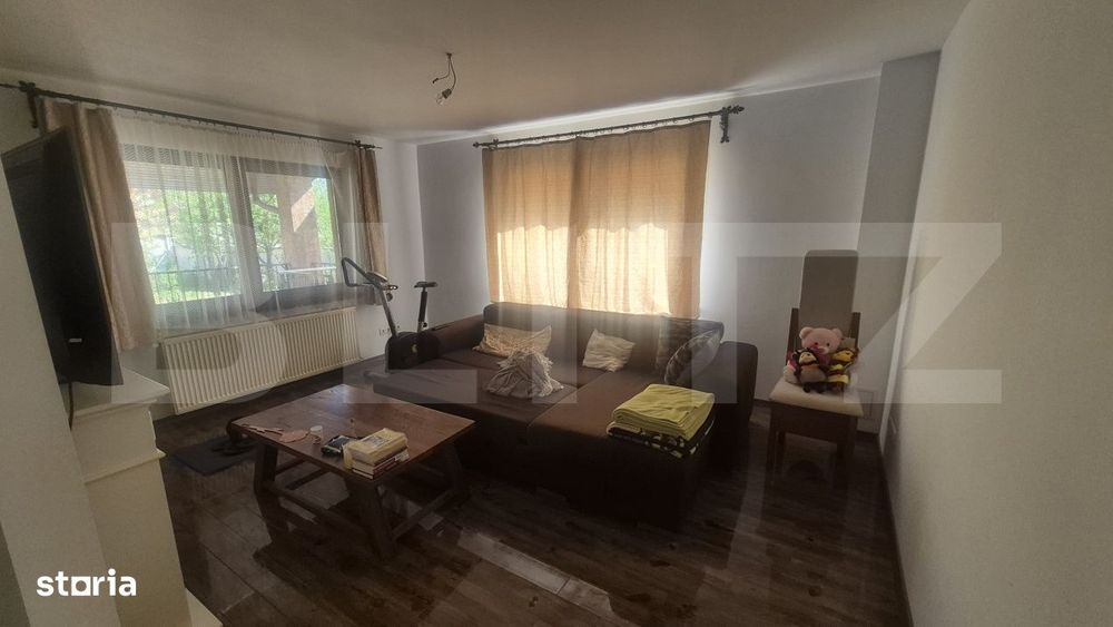 Casa 3 dormitoare de vanzare, 236 mp, teren 525 mp, Semicentral