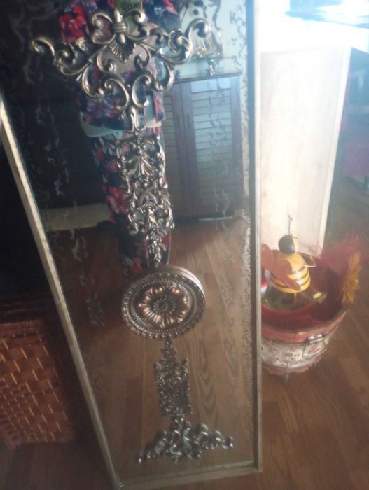 Oglinda decorativa Mobexpert la jumătate de pret 550lei