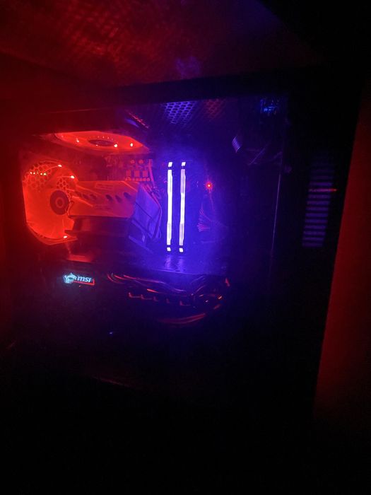 Vand Pc gaming in stare foarte buna