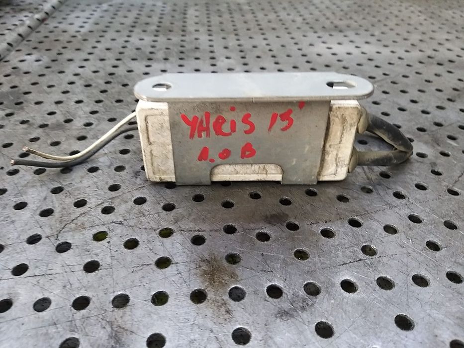 Rezistenta aeroterma toyota yaris 3 p13 2468105731a