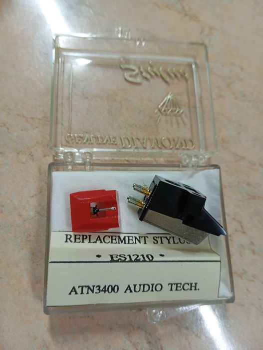 Продам звукосниматель для винилового проигрывателя.