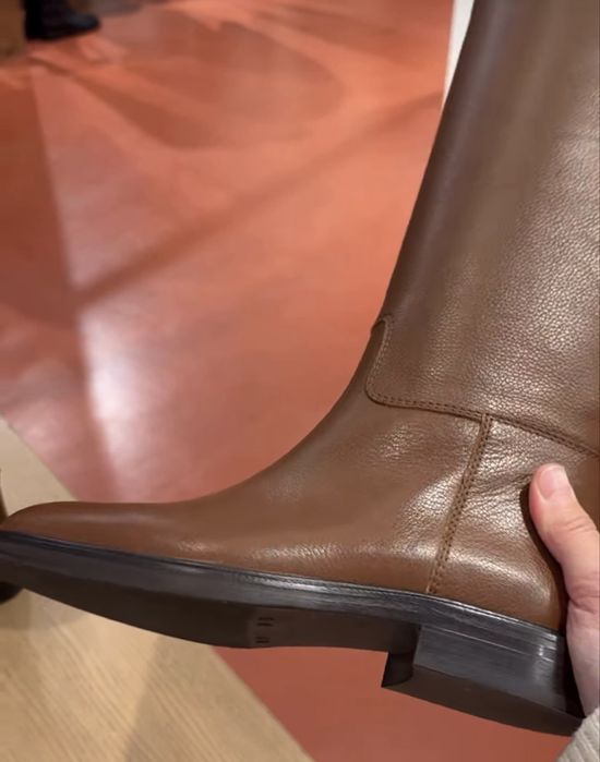 Шикарные сапоги Италия