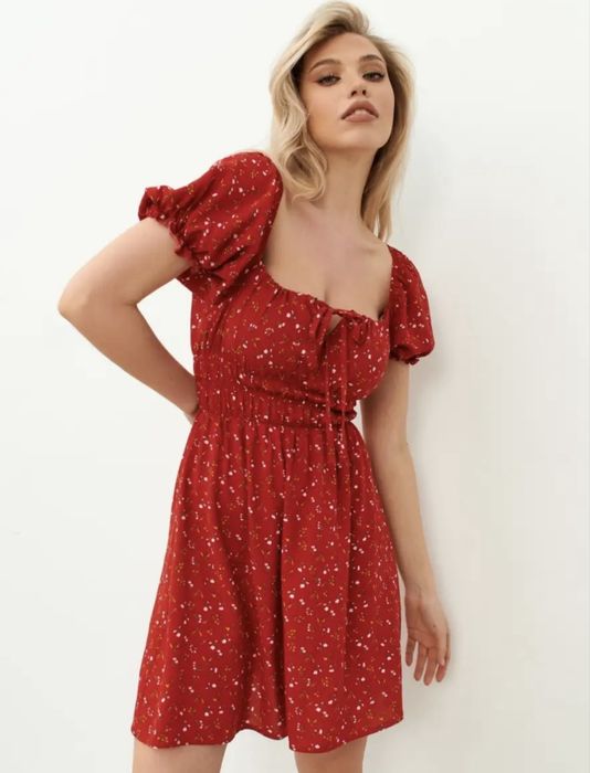 Платье красное размер М