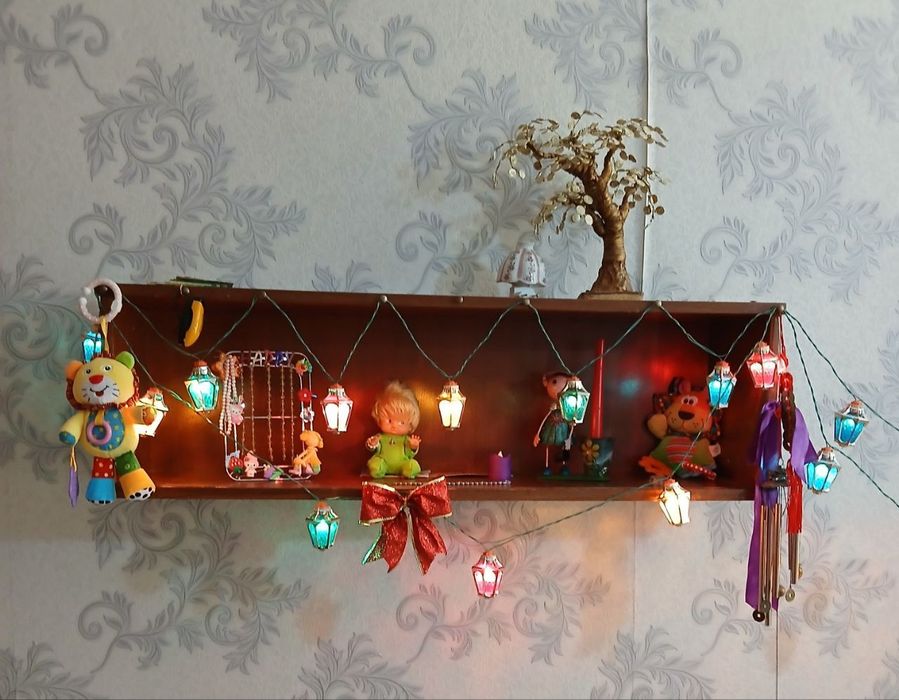 Продам книжняю полку