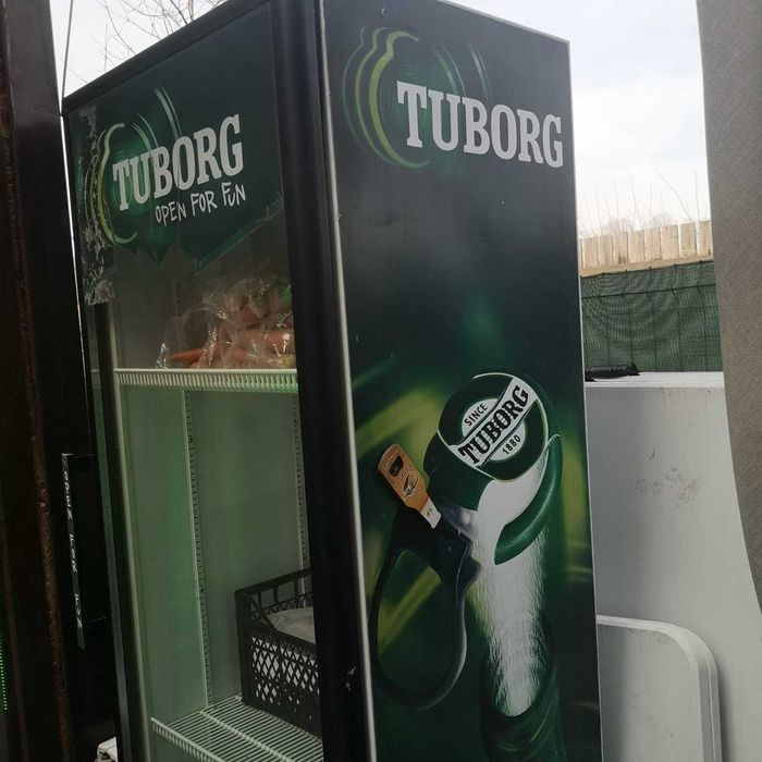 Vand vitrina tuborg,ciuc