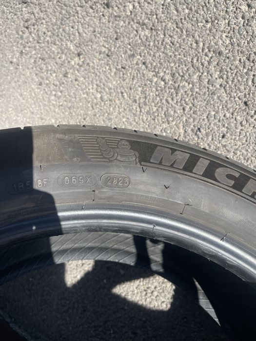 Продам резину 235/55/19