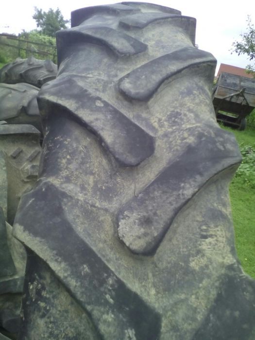 Cauciuc tractor 11,2R46