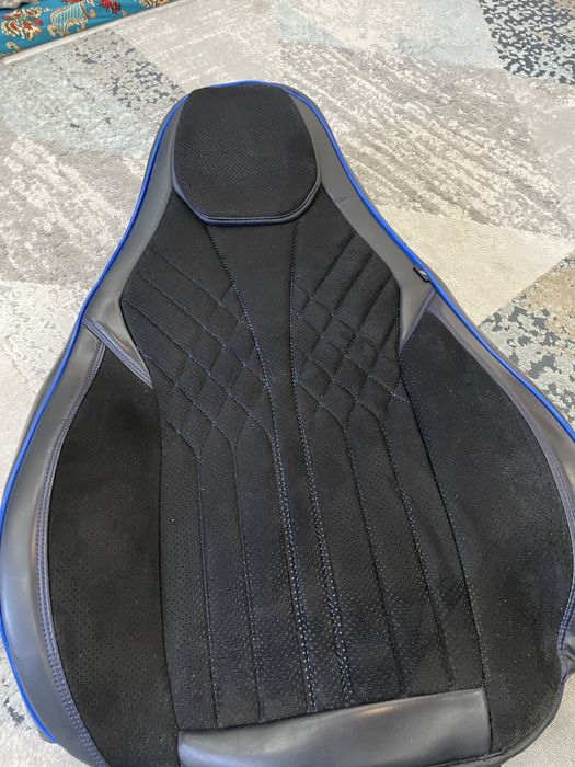 Продам чехлы на машину