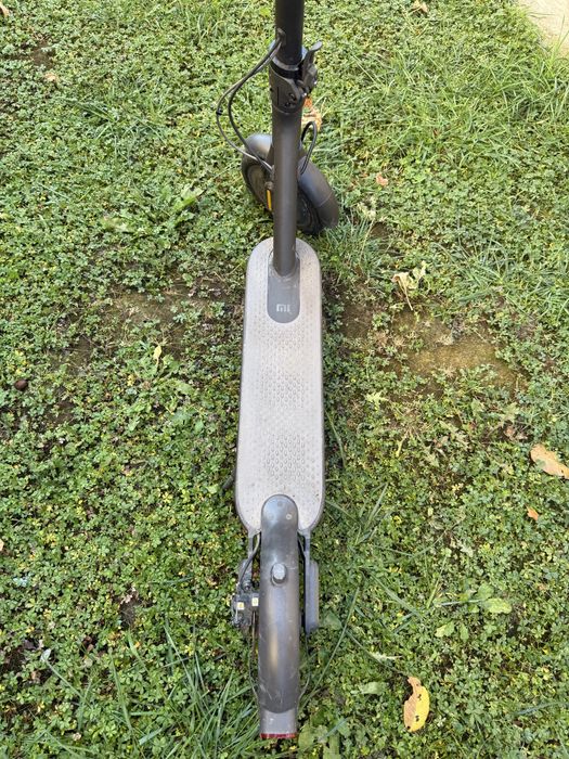 Trotineta electrica Xiaomi Mi 1S, putere motor 250 W, autonomie 30 Km, viteza maxima 25 Km/h, Negru