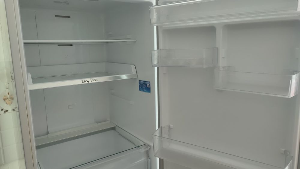 Продаю холодильник