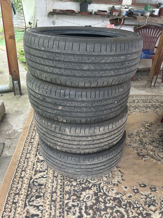 Anvelope  vara 215/50/18 Continental