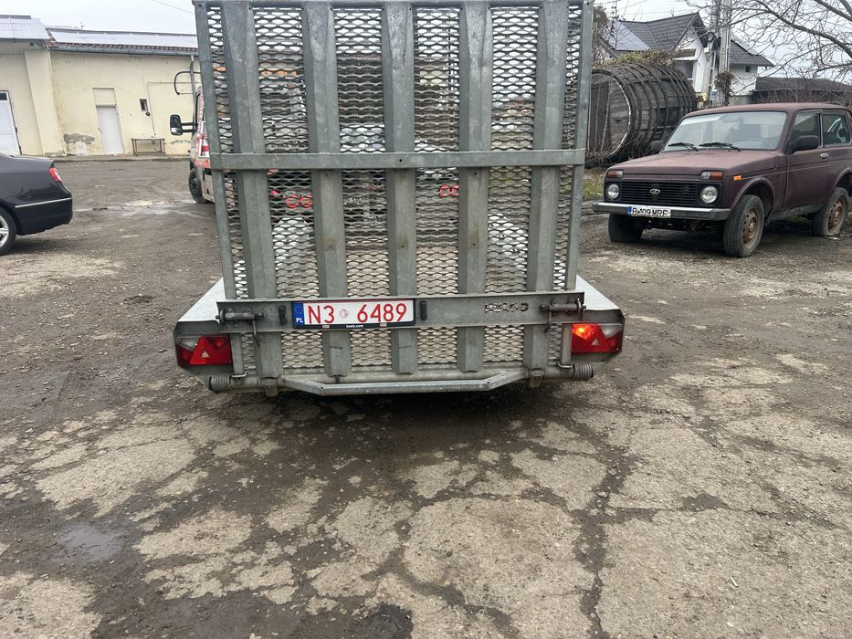 Vand remorca utilaj 2017