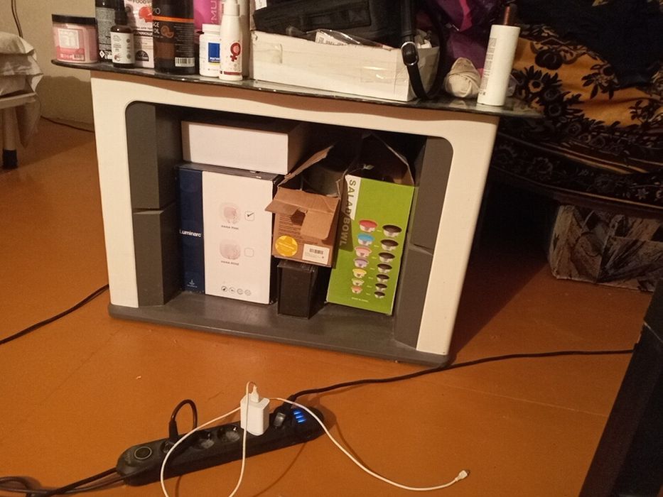 Стол в отличном состоянии