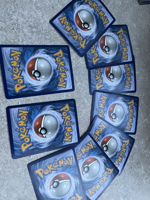 Set   Pokemon Cartonase