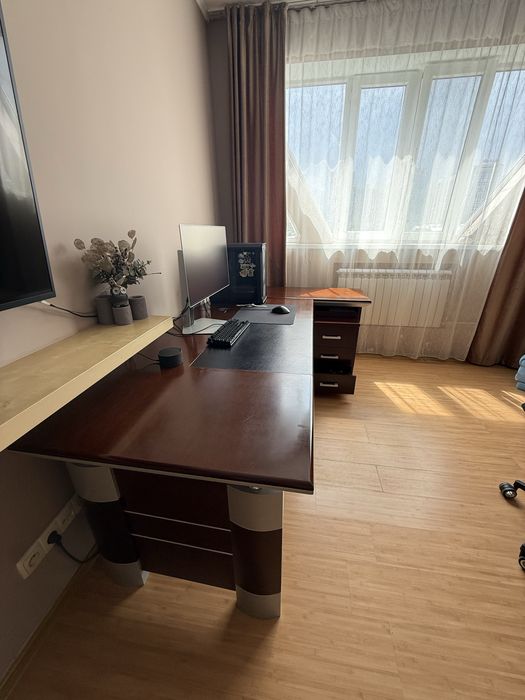 Стол руководителя
