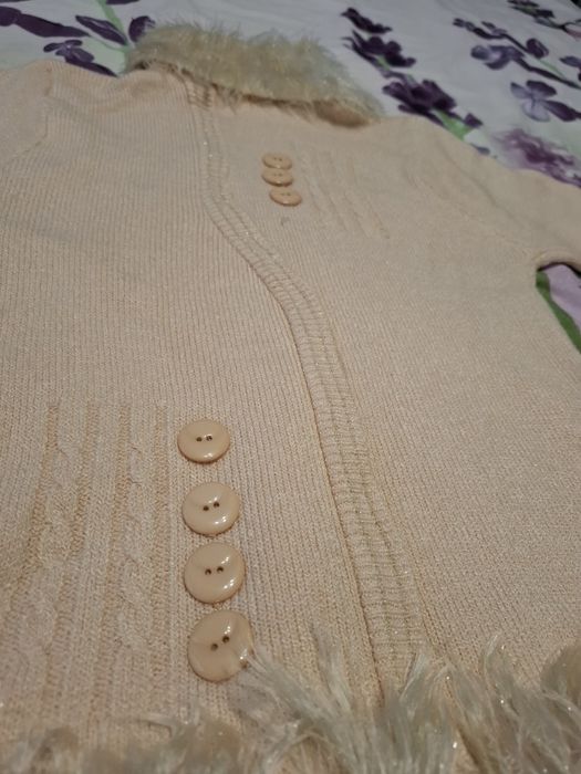 Пуловер тип поло