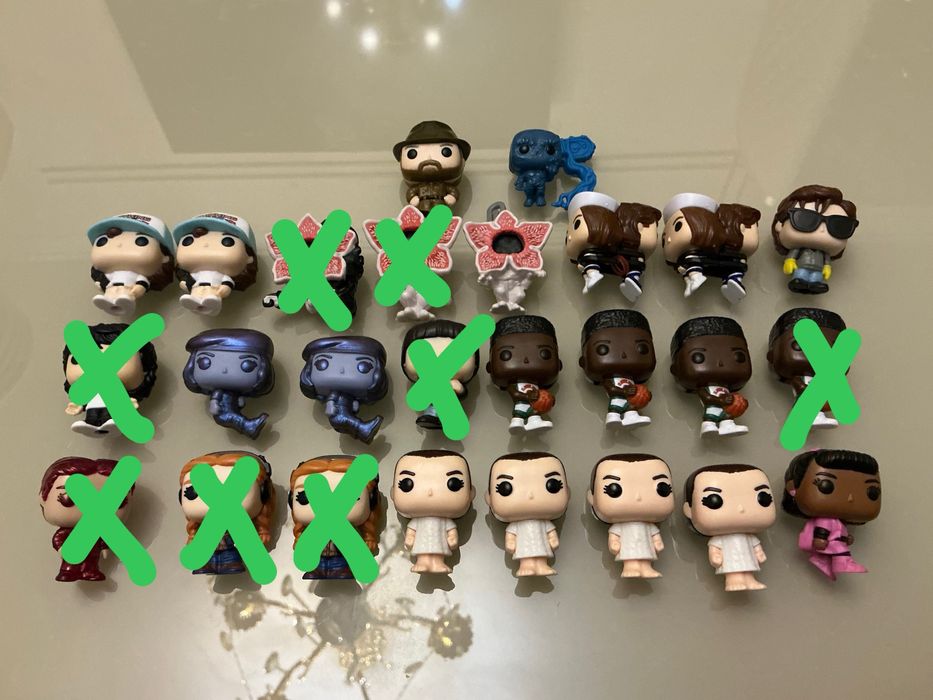 Продаю!!! очень странные дела фигурки kinder joy