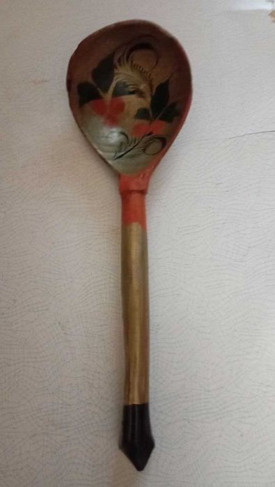 вилки  и нож б/у,  ложка деревянная