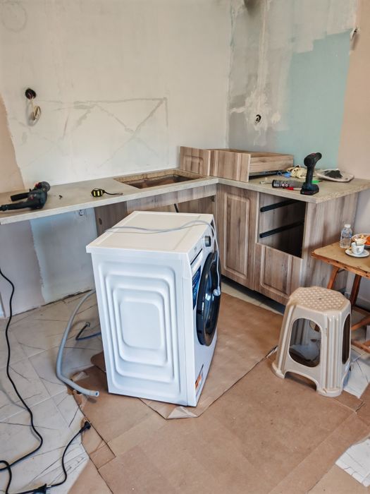 Сглобявам мебели