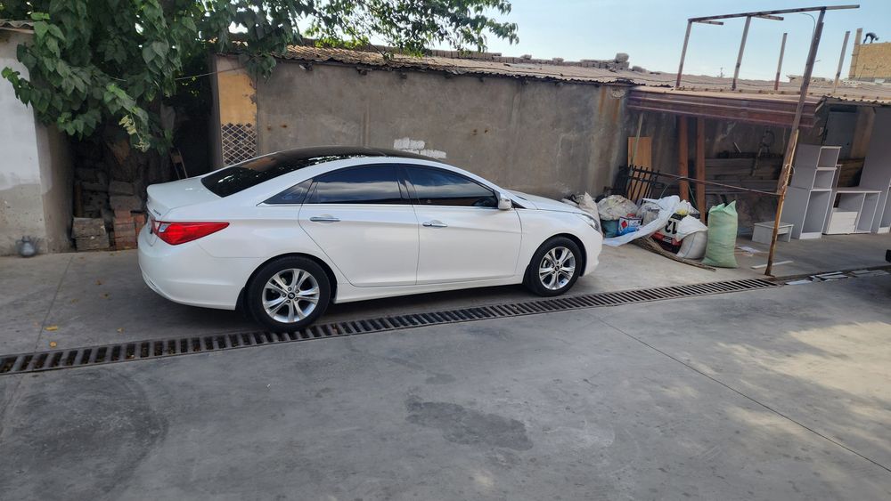 Hyundai sonata 2012