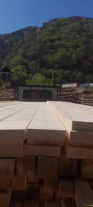 Vând cherestea căpriori dulapi șipcă din stoc sau la comanda clientulu