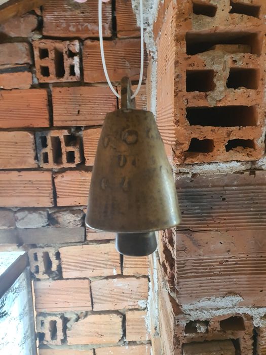 Звънци, чанове номер 7 и 9