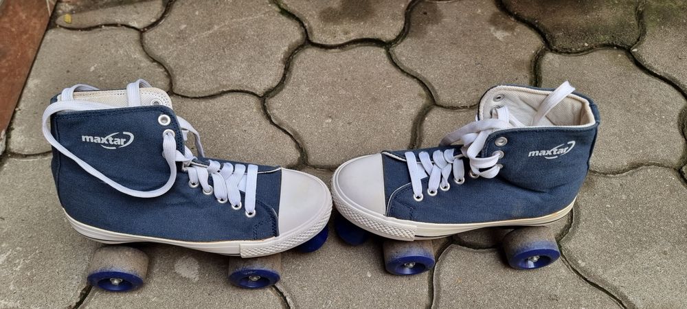 Patine cu rotile retro Maxtar (stil teniși pânză) – Mărimea 36