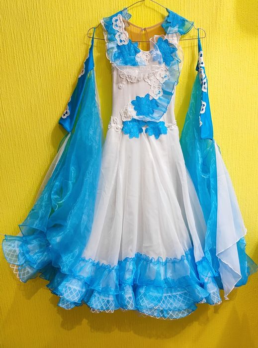 Праздничные платья