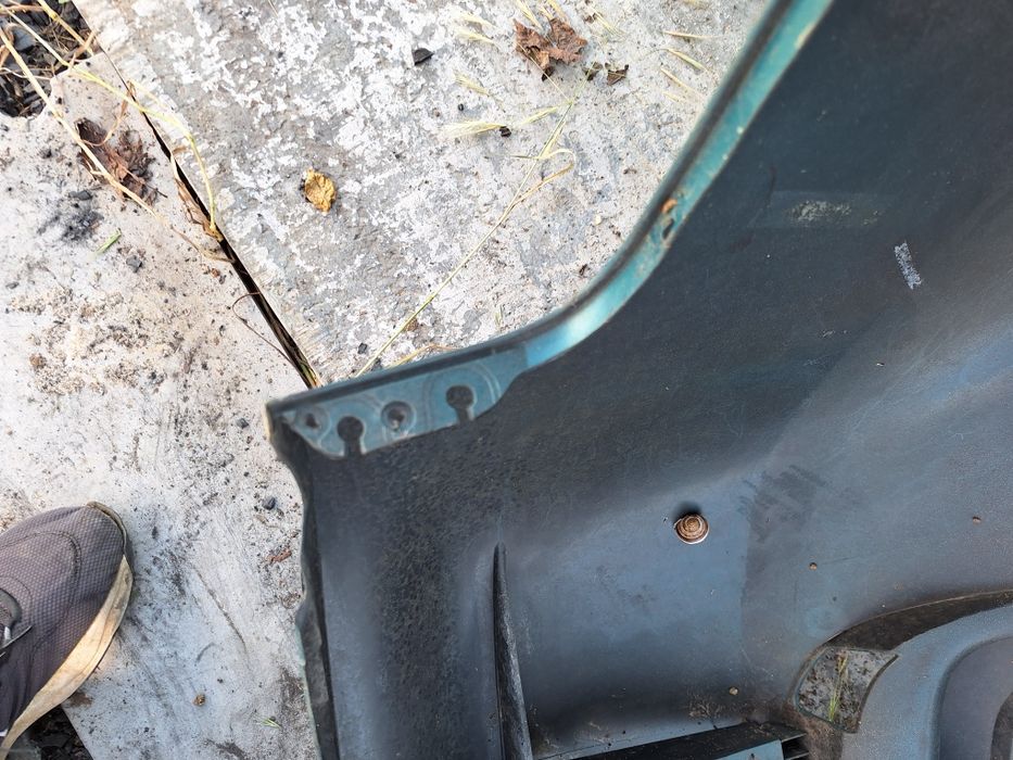Задна броня за Mazda 323f 90-94г.