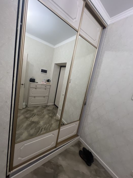 АСТАНА!Шкаф в прихожую,обувница.отдельно не отдааем!