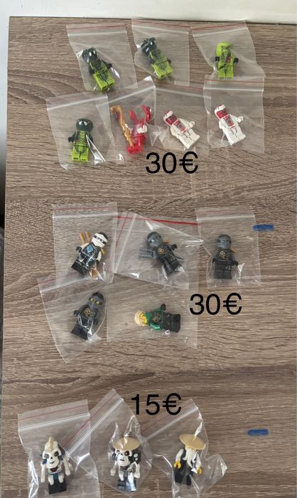 Продавам лего Ninjago пакети от фигурки и сетове