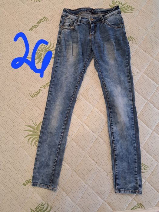 Запазени дамски дънки