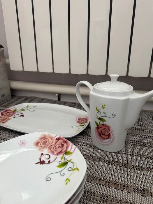 Набор посуды тарелки