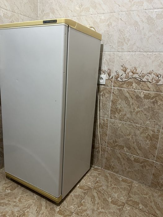 Срочно продается Холодильник