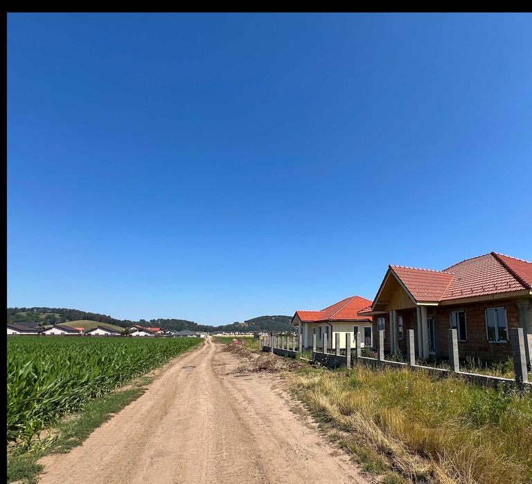 Teren intravilan zona Lempes Sanpetru suprafete de 500 mp