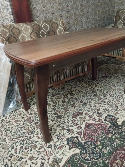 Стол новый чисто деревянный