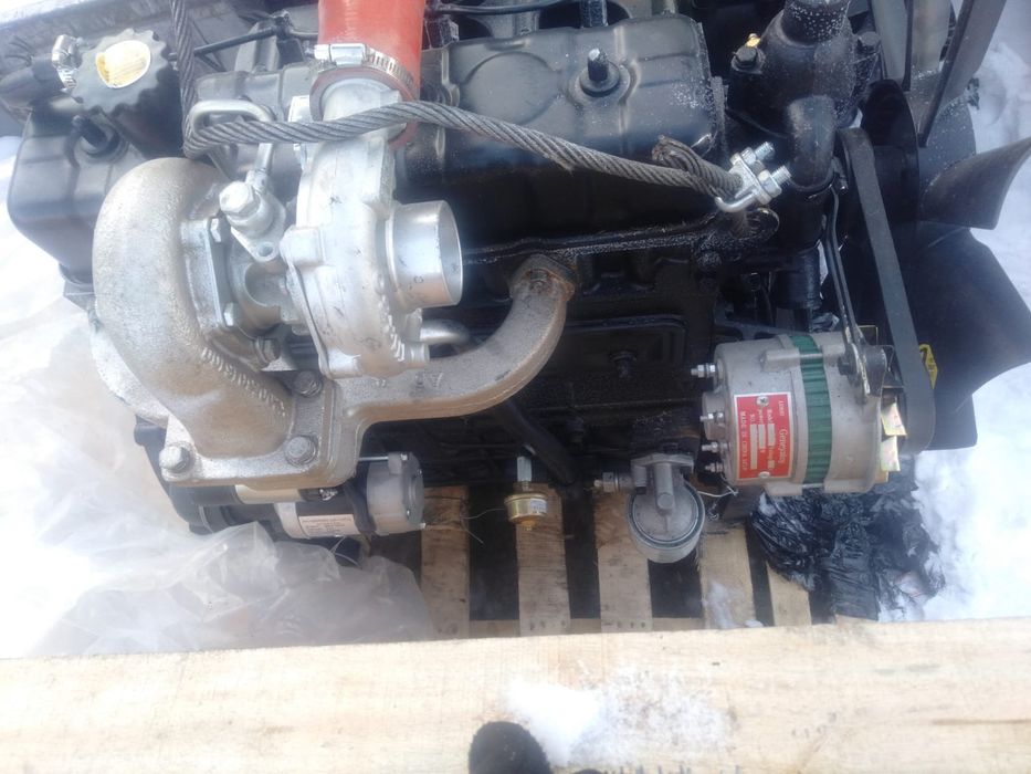 Двигаталь от экскаватора