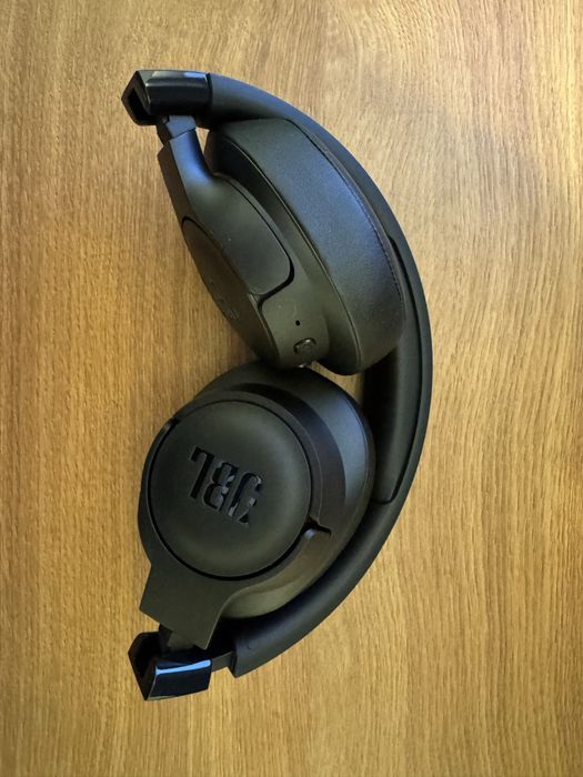 JBL Tune 760NC – Wireless Over-Ear слушалки с Active Noise Cancelling