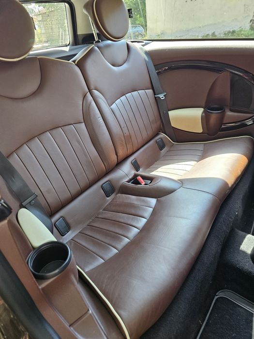 Продавам Мини Купър