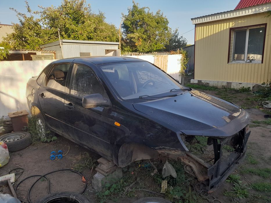 Продам гранту аварийная не на ходу