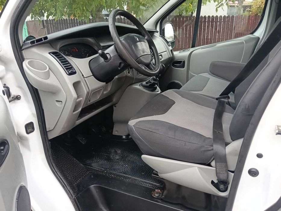 RENAULT Trafic (OPEL Vivaro) 2012 2.0dCi 115 CP E5 6 trepte AC, asigurare RCA+ITP valabile