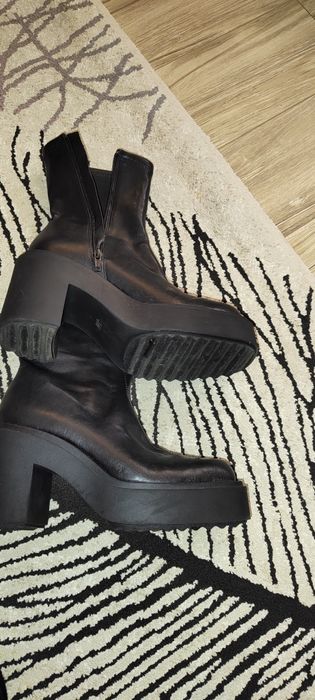 Ghete H&M cu platforma