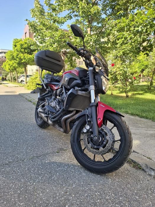 Motocicleta Yamaha MT07
