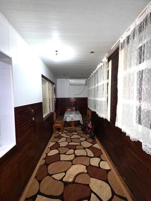 Югнаки продаётся квартира 4/2/4 в Мирзо Улугбекском районе