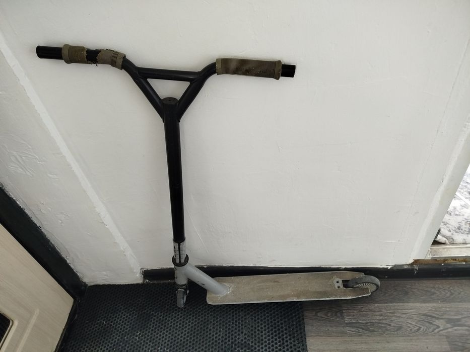 Продам самокат .