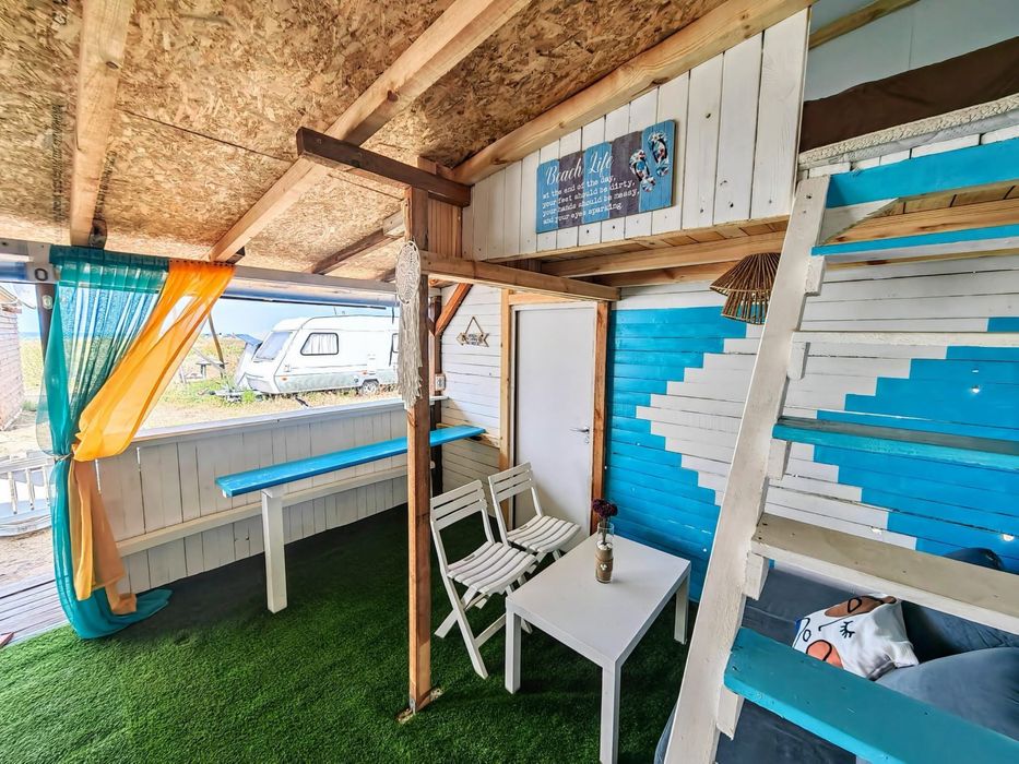 Каравана под наем Карлота на къмпинг Градина