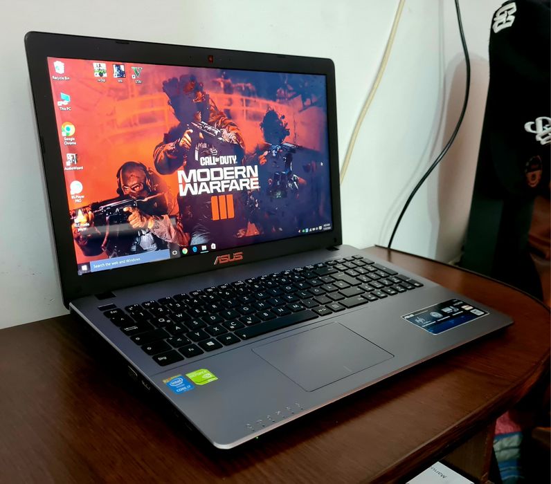 Laptop Gaming Asus X550LD  - Bateria tine 8 ore