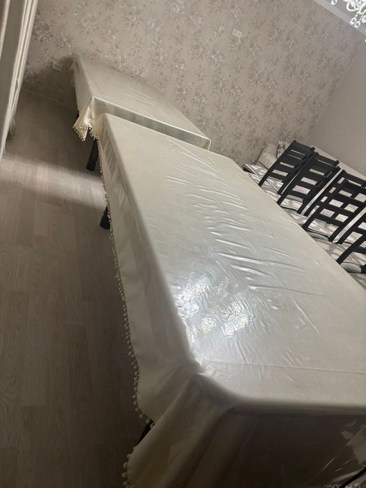 Продам стол и стулья